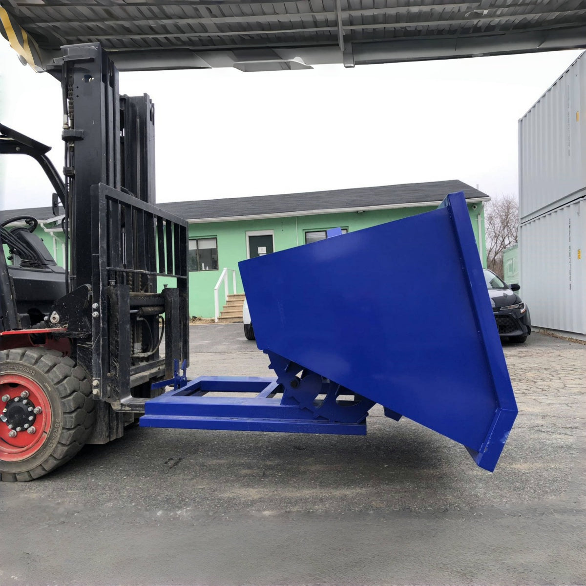 [AS-IS] 1.5CY Self Dumping Forklift Hopper, 6000 lbs Capacity